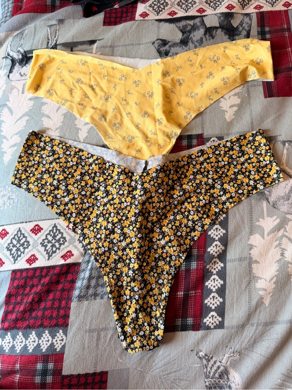 Gilly Hicks Yellow Floral & Black Ditsy Floral Thong Set